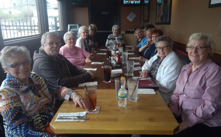 Wyndham Park, a Fairway Management independent senior living community in Saint Peters, Missouri, treated residents to a day at the St. Louis Science Center