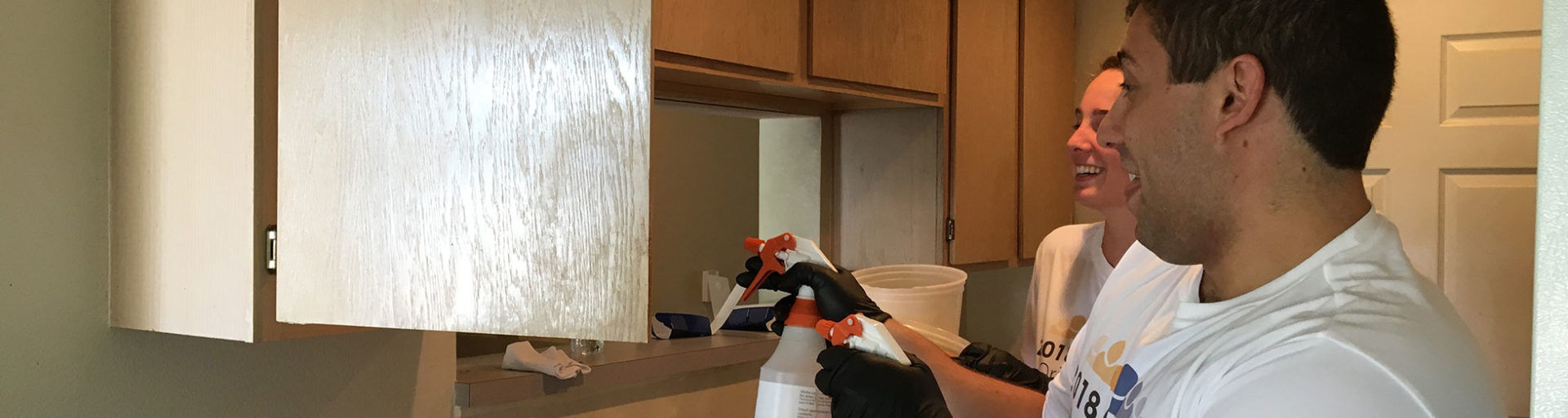 On June 12th, the 2018 JES Holdings interns headed to Hanover Village in Columbia, Missouri. Working as one strong team, the interns were tasked with preparing a previously lived in unit for the move-in of a new resident.