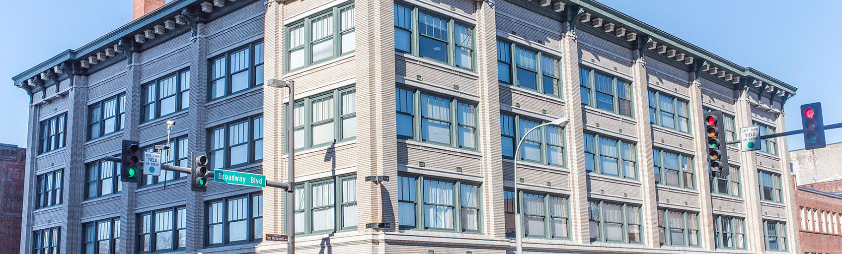 Located in the Old Garment District, the four story Opera House Lofts building was built in 1912 as the Coates Broadway Hotel and historically renovated in 2000 to satisfy an array of unique, urban lifestyles.