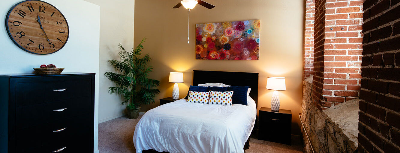 At The Residences at Forest Park Hotel and The Lofts at Lafayette Square, Fairway Management’s market-rate apartment communities in St. Louis, Missouri, residents enjoy a concierge lifestyle in the midst of the city.