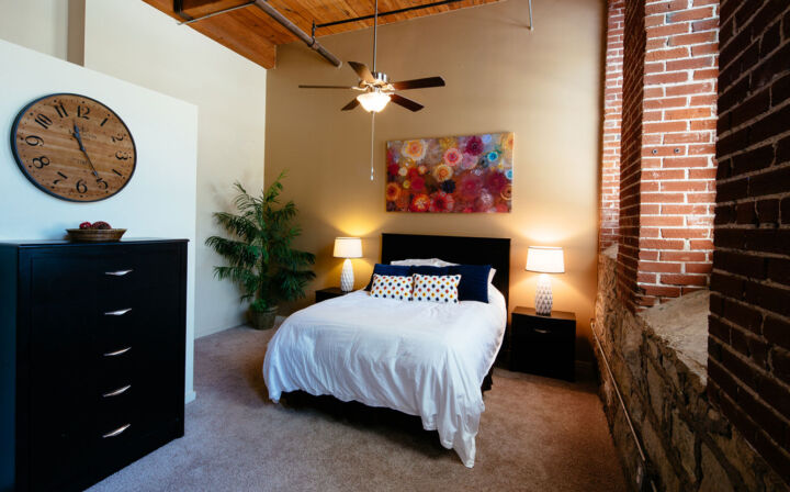 At The Residences at Forest Park Hotel and The Lofts at Lafayette Square, Fairway Management’s market-rate apartment communities in St. Louis, Missouri, residents enjoy a concierge lifestyle in the midst of the city.