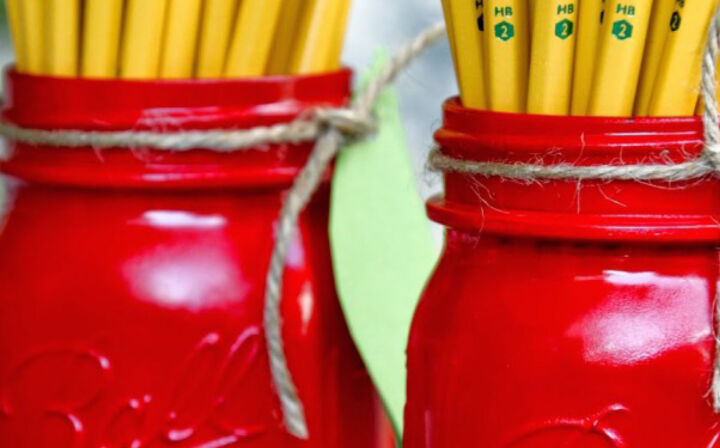 Fairway Management provides quarterly newsletter content, such as crafts and recipes, to residents under our Lifestyle page. Photo and craft credit to Tilly’s Nest